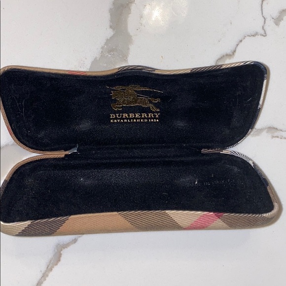 Authentic BURBERRY optical case only - Picture 3 of 5